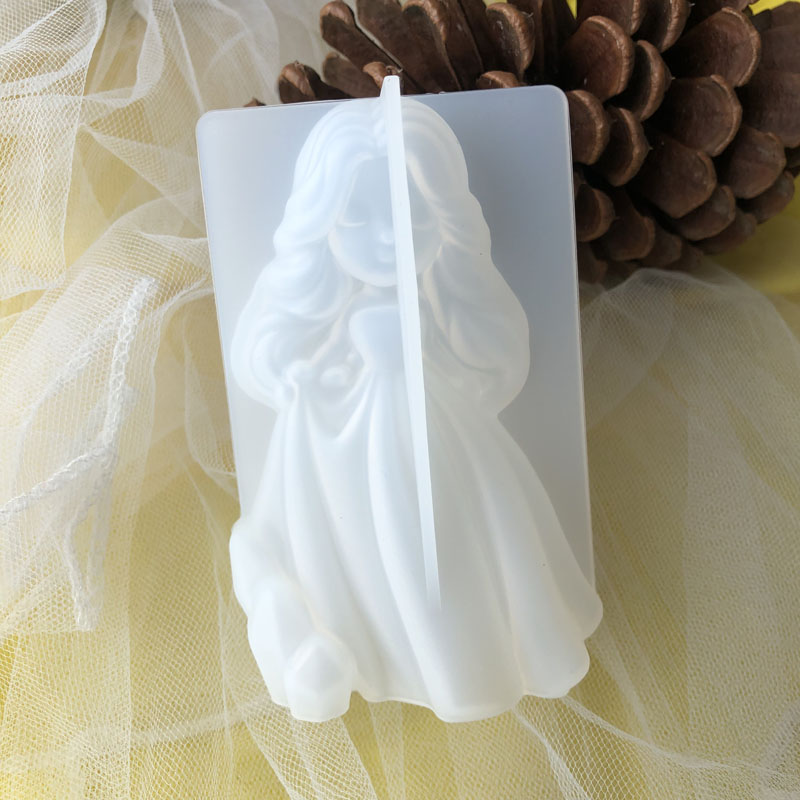 Soap Making Tutorial - 3D Cute Princess Silicone Candle Mould
